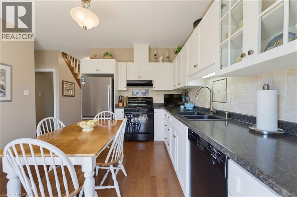 310 Southbrook Drive Unit# 17, Binbrook, Ontario  L0R 1C0 - Photo 11 - 40853370