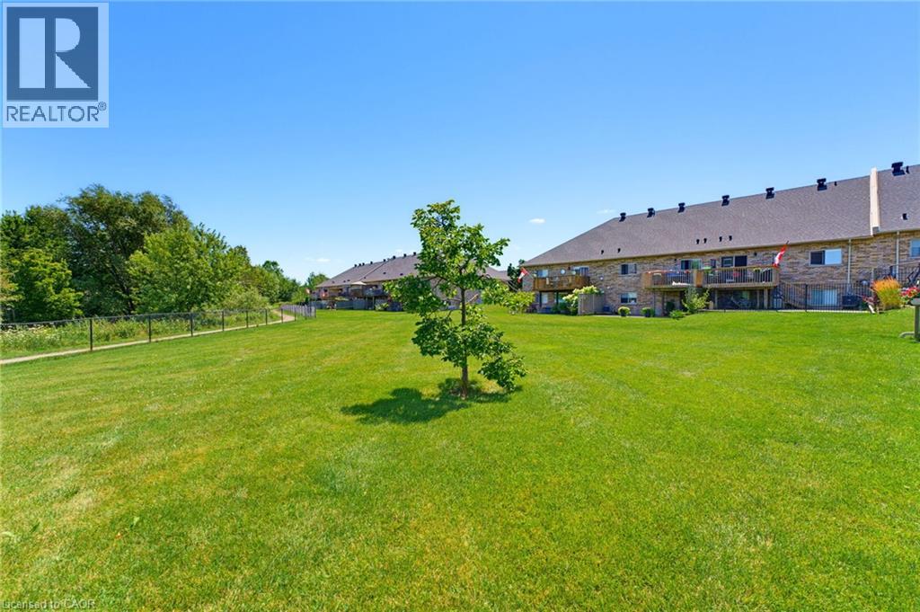 310 Southbrook Drive Unit# 17, Binbrook, Ontario  L0R 1C0 - Photo 28 - 40853370