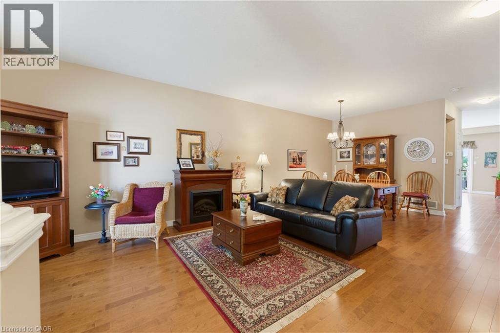 310 Southbrook Drive Unit# 17, Binbrook, Ontario  L0R 1C0 - Photo 5 - 40853370