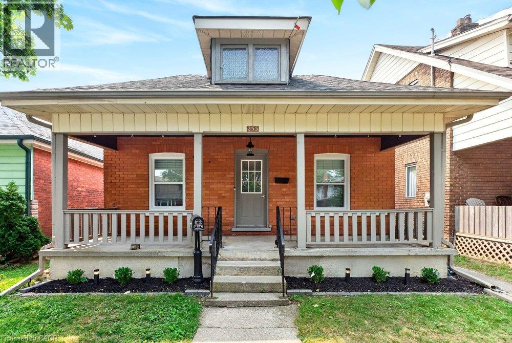 253 MARLBOROUGH Street, Brantford, Ontario