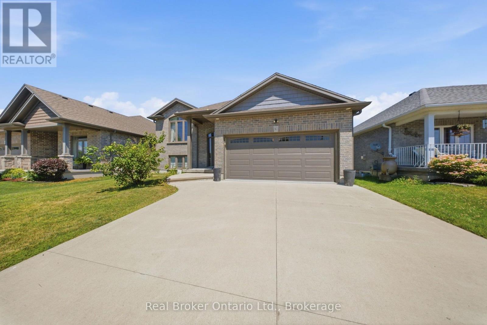 360 Dover Avenue, Norfolk, Ontario  N0A 1N9 - Photo 2 - X13639566