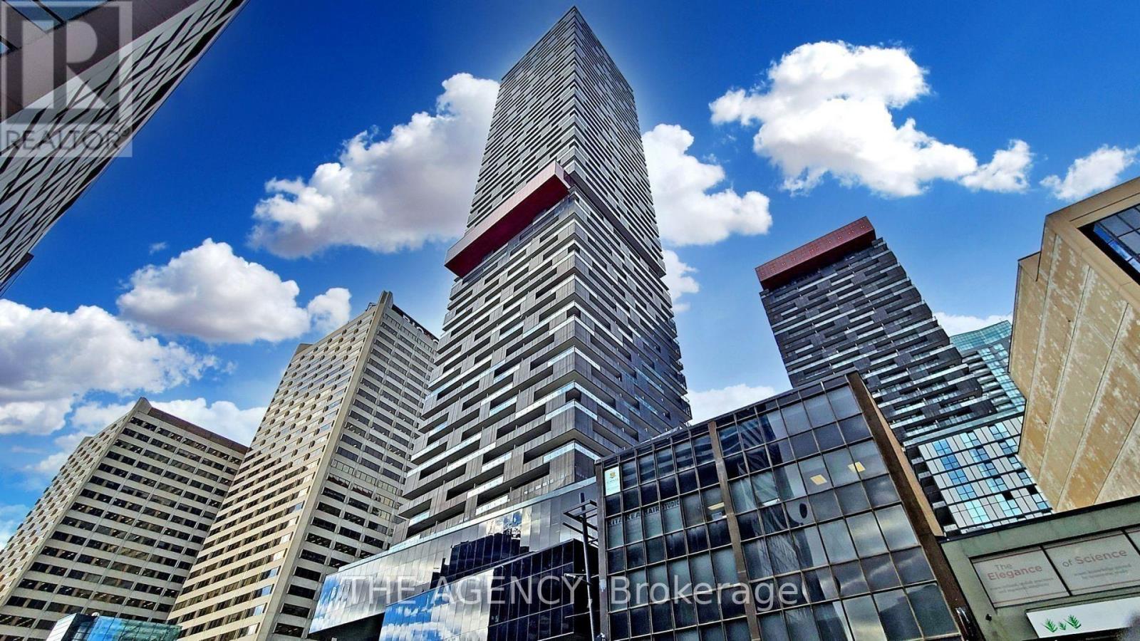 3001 - 8 EGLINTON AVENUE E, Toronto, Ontario