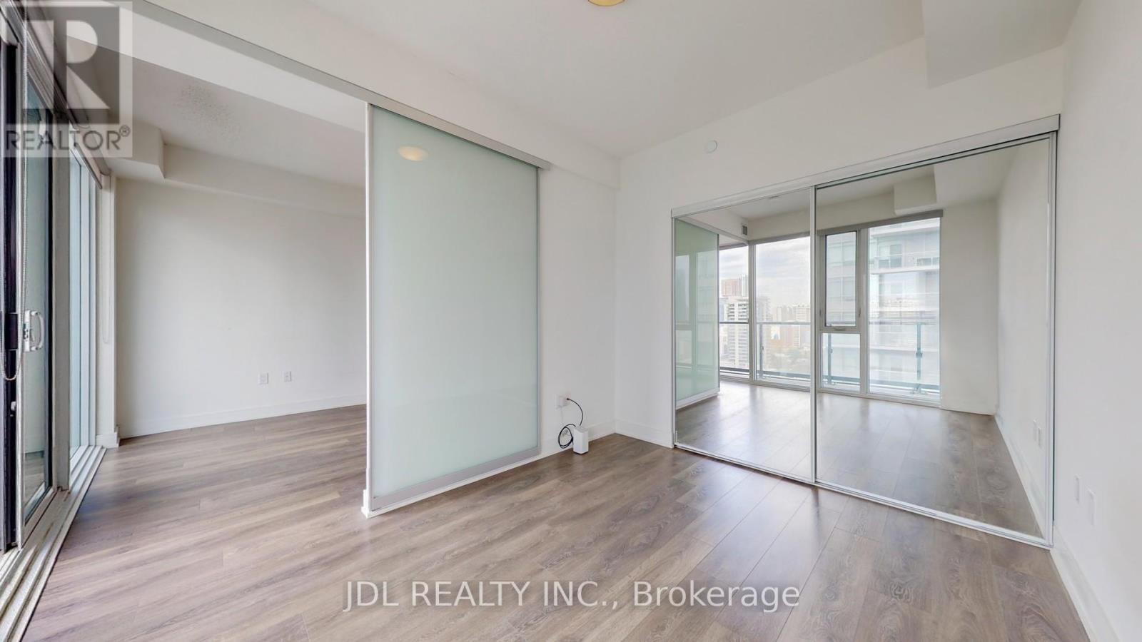 2404 - 89 Mcgill Street, Toronto, Ontario  M5B 0B1 - Photo 13 - C13639550