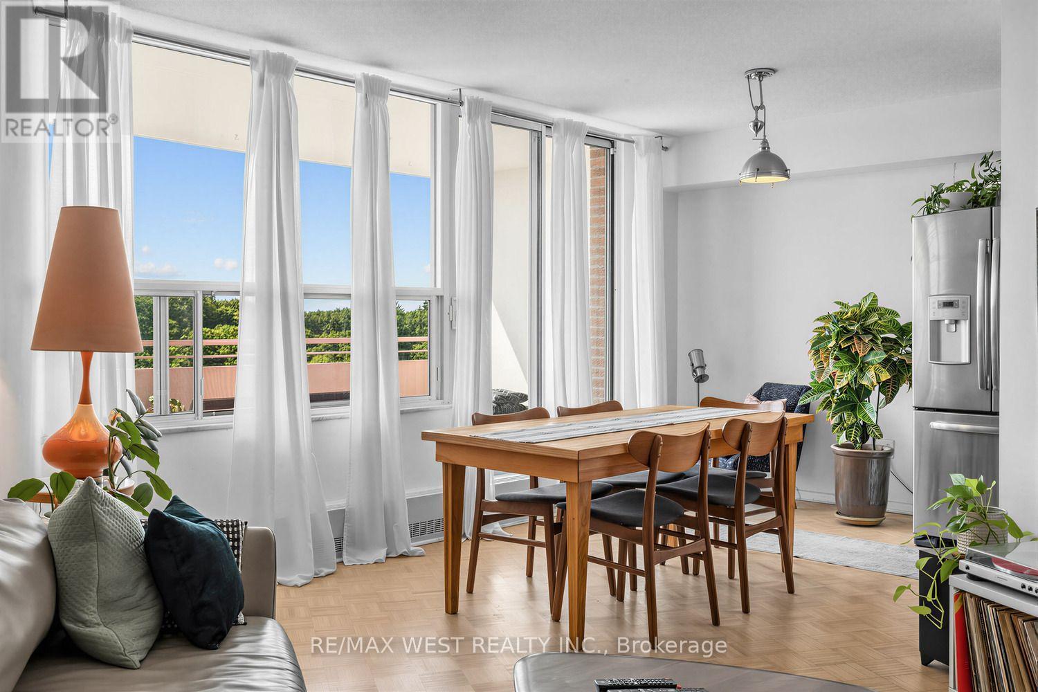 805 - 60 Pavane Linkway, Toronto, Ontario  M3C 1A1 - Photo 13 - C13639568