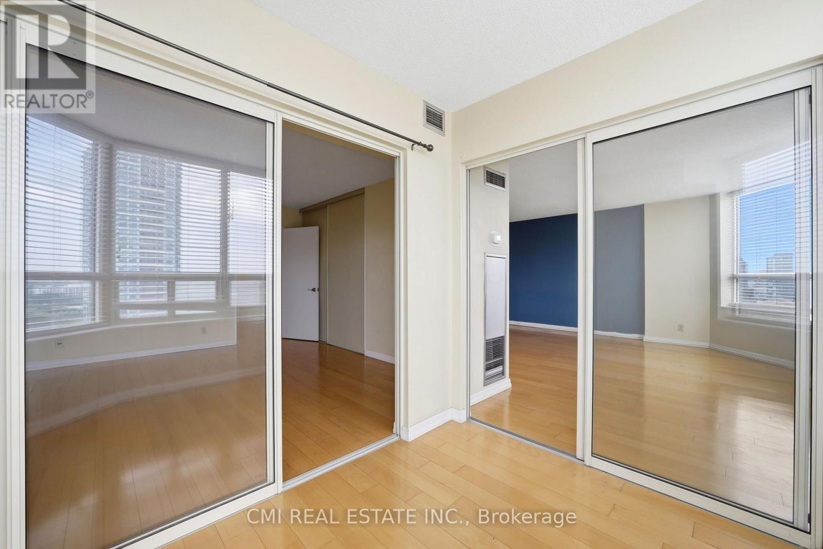 2307 - 215 Wynford Drive, Toronto, Ontario  M3C 3P5 - Photo 25 - C13639674