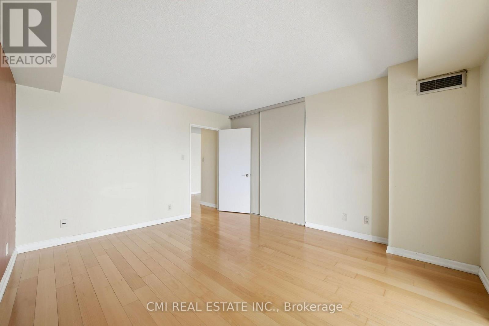 2307 - 215 Wynford Drive, Toronto, Ontario  M3C 3P5 - Photo 31 - C13639674