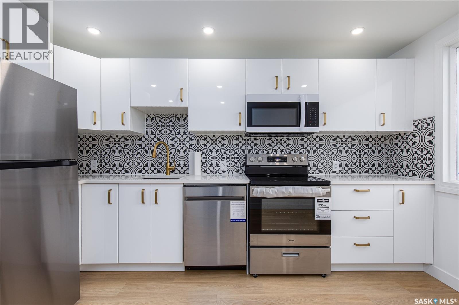 453 LILLOOET STREET W, Moose Jaw, Saskatchewan