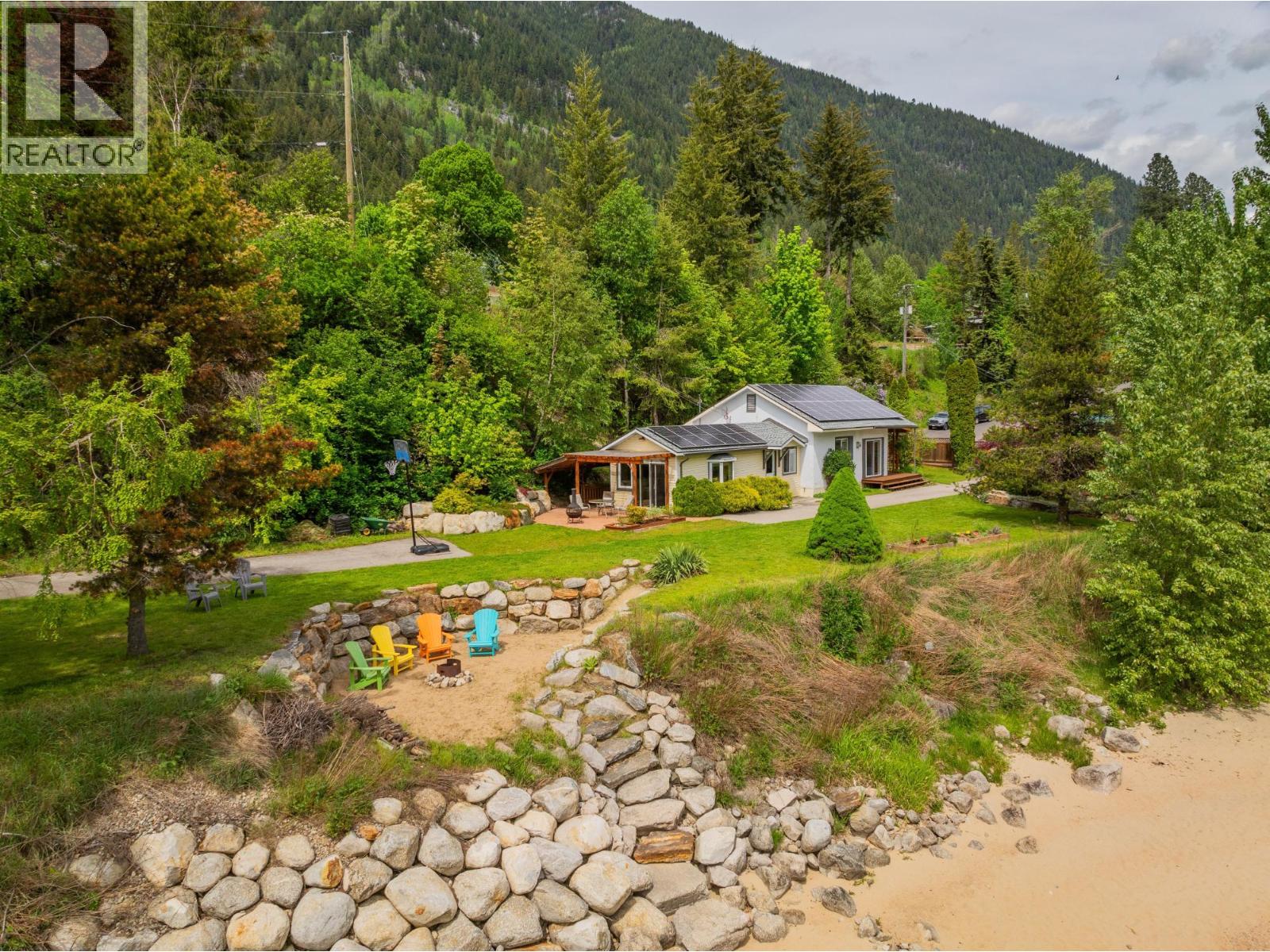 606 Jorgensen Road, Nelson, British Columbia V1L 6M6 - Photo 2 - 10374461