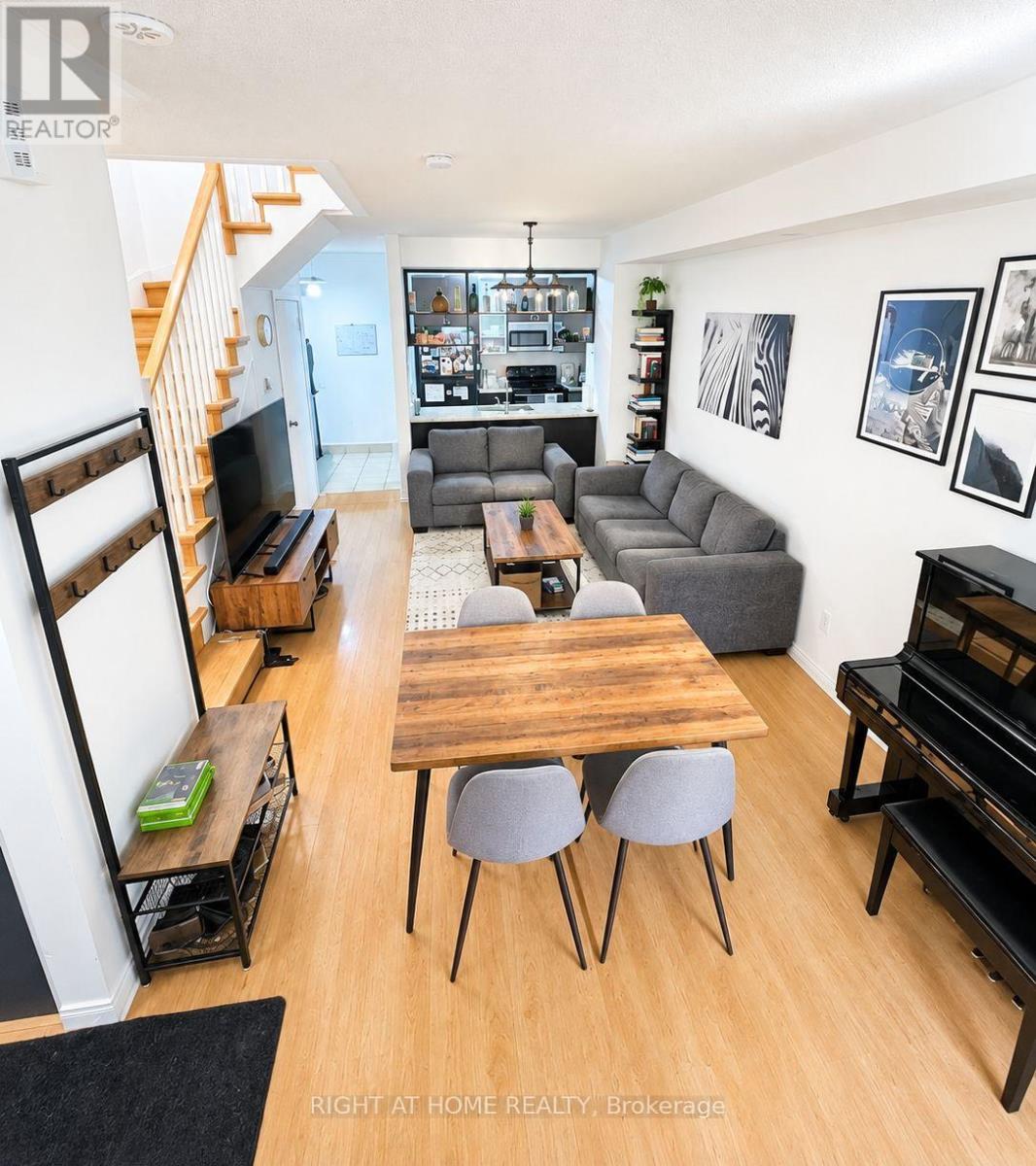 Th25 - 290 Village Green Square, Toronto, Ontario  M1S 0L1 - Photo 2 - E13639626