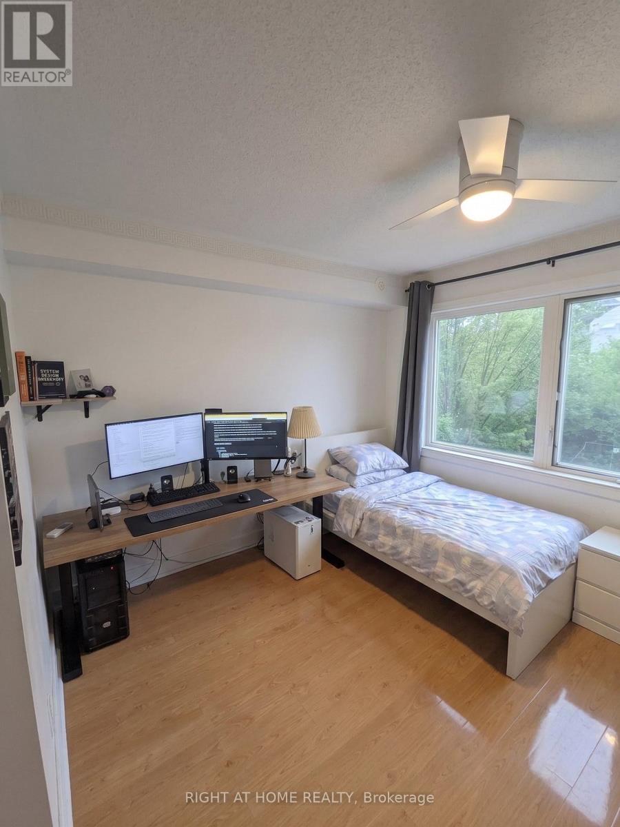 Th25 - 290 Village Green Square, Toronto, Ontario  M1S 0L1 - Photo 6 - E13639626
