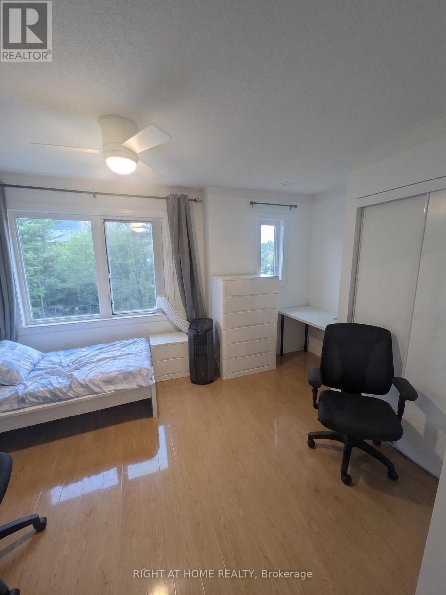 Th25 - 290 Village Green Square, Toronto, Ontario  M1S 0L1 - Photo 7 - E13639626