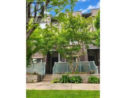 TH25 - 290 VILLAGE GREEN SQUARE, Toronto, Ontario