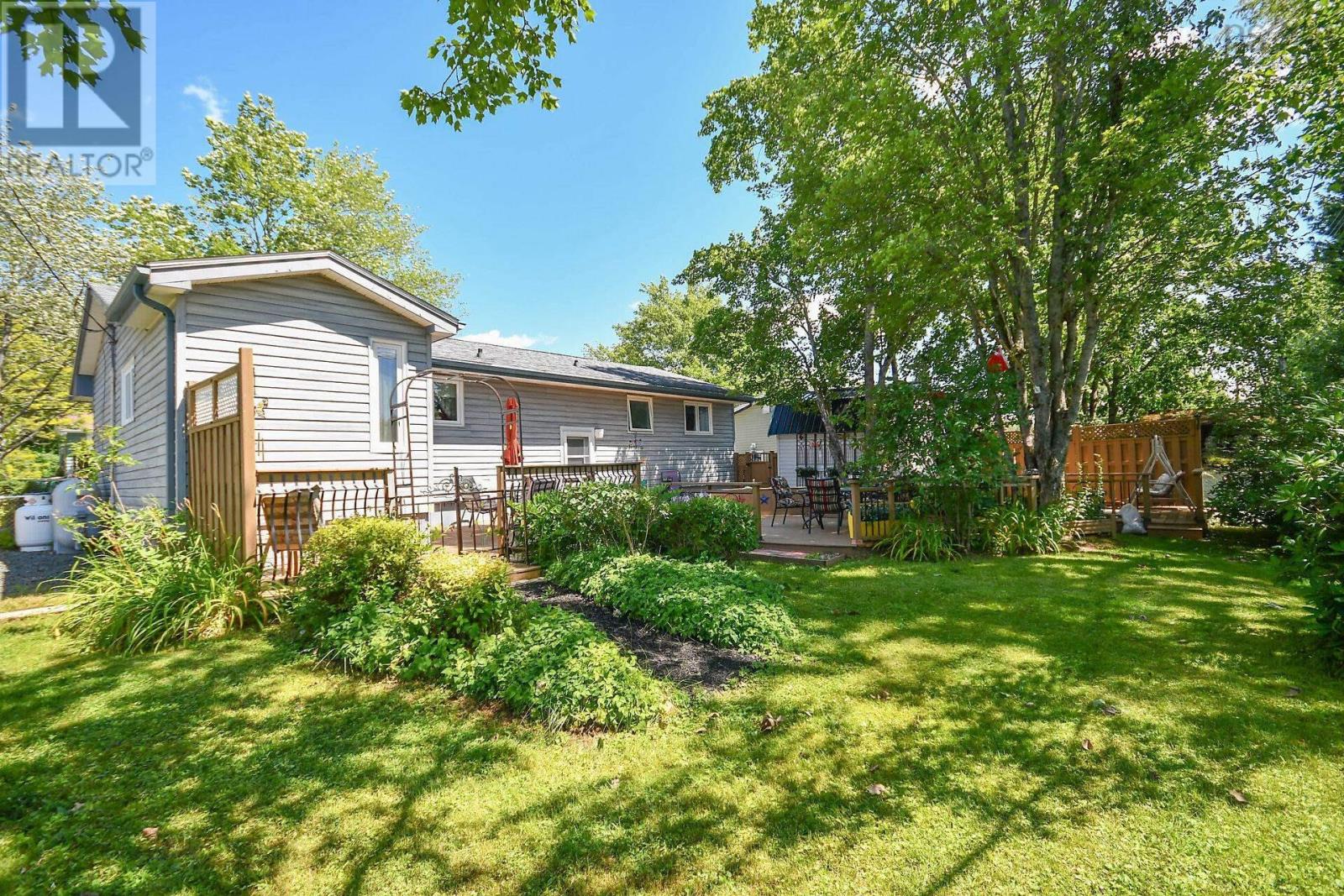 18 Beaumont Drive, Lower Sackville, Nova Scotia  B4C 1V6 - Photo 33 - 202619617