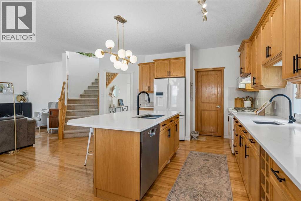 173 Prestwick Estate Way SE, Calgary, Alberta  T2Z 3Z2 - Photo 12 - A2334306