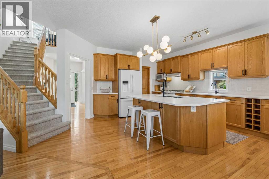 173 Prestwick Estate Way SE, Calgary, Alberta  T2Z 3Z2 - Photo 10 - A2334306
