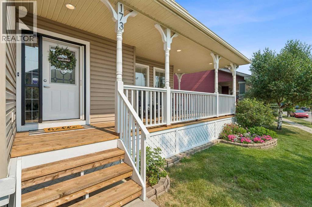 173 Prestwick Estate Way SE, Calgary, Alberta  T2Z 3Z2 - Photo 2 - A2334306