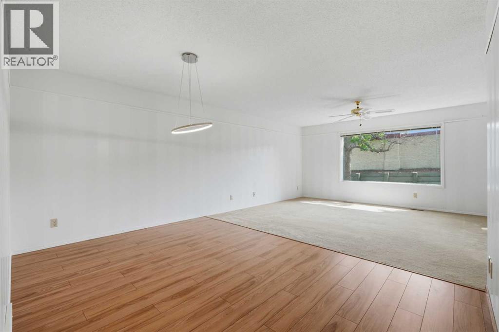 30 Sandarac Circle NW, Calgary, Alberta  T3K 3G7 - Photo 19 - A2334361