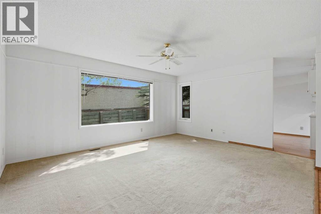 30 Sandarac Circle NW, Calgary, Alberta  T3K 3G7 - Photo 15 - A2334361