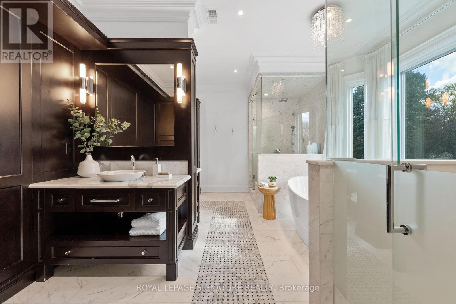 2 Spirea Court, Markham, Ontario  L3T 2W1 - Photo 25 - N13639578