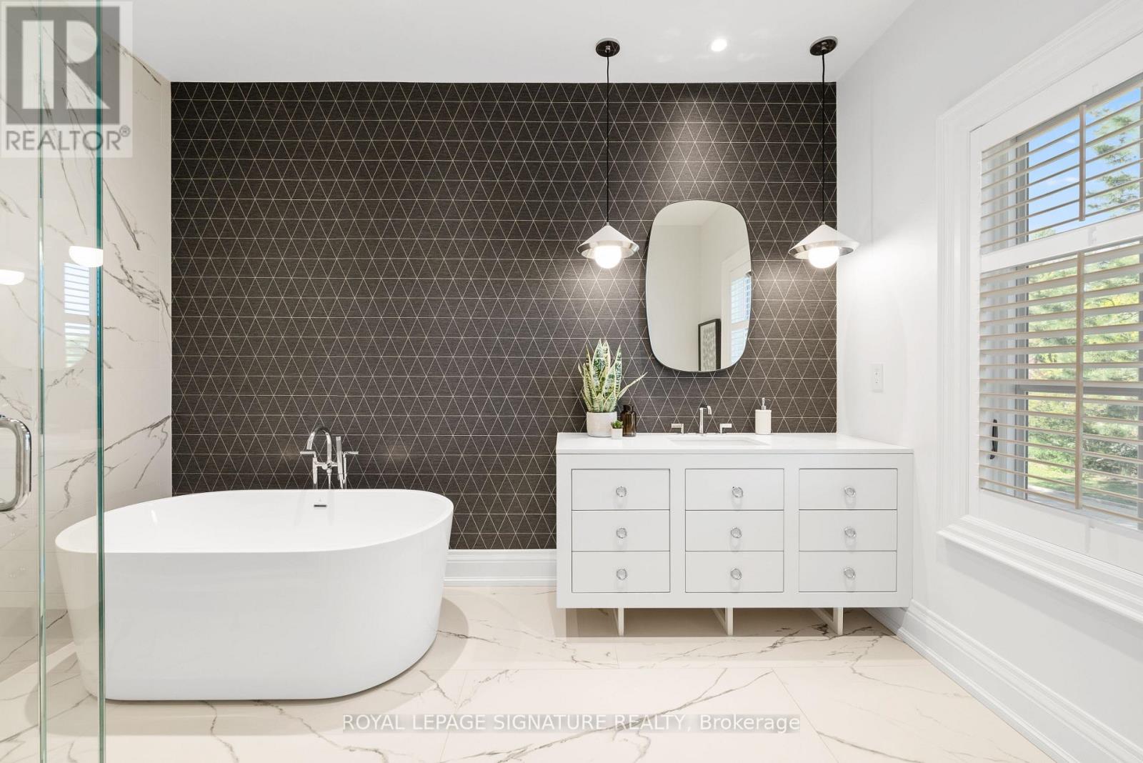2 Spirea Court, Markham, Ontario  L3T 2W1 - Photo 32 - N13639578