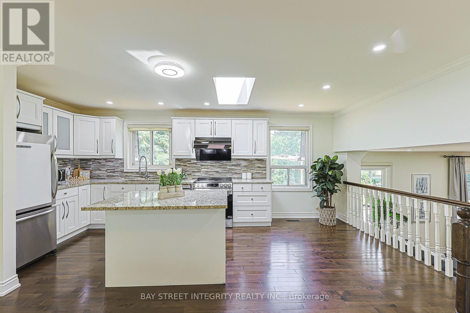 81 Dawn Hill Trail, Markham (Bayview Fairway-Bayview Country Club Estates), Ontario  L3T 3B4 - Photo 14 - N13639628