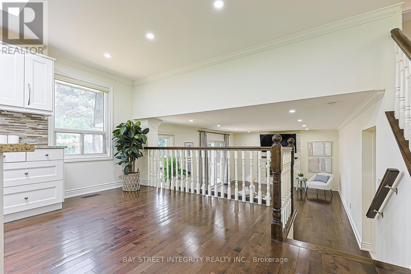 81 Dawn Hill Trail, Markham (Bayview Fairway-Bayview Country Club Estates), Ontario  L3T 3B4 - Photo 19 - N13639628
