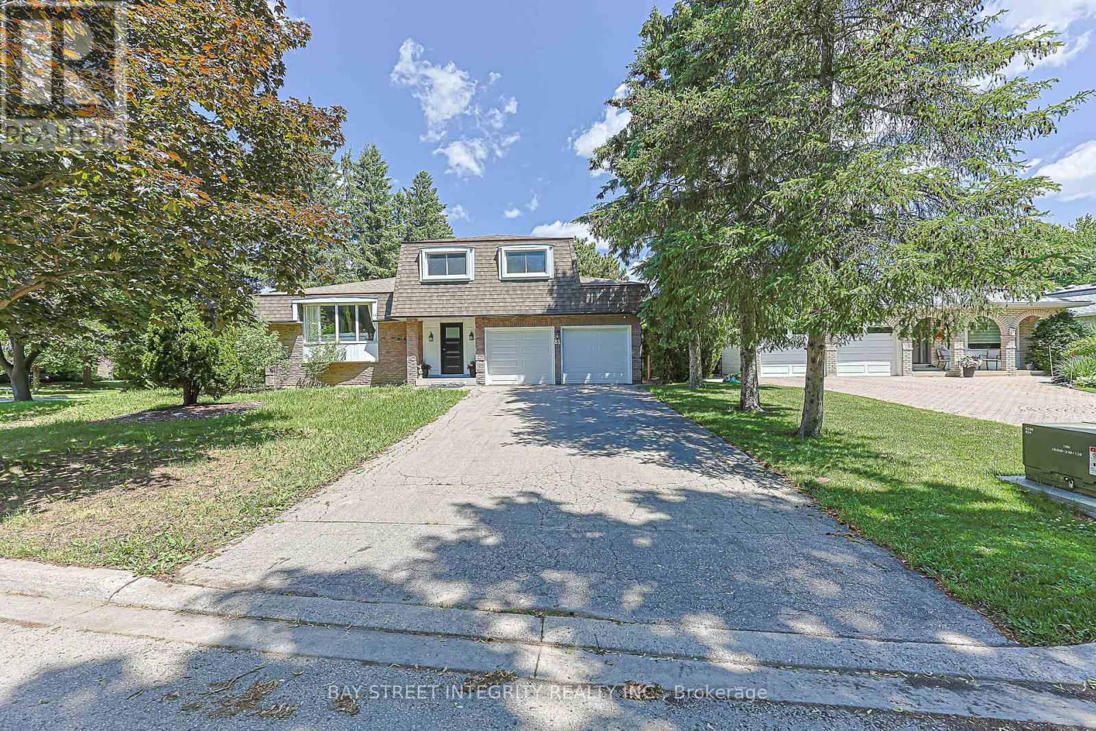 81 Dawn Hill Trail, Markham (Bayview Fairway-Bayview Country Club Estates), Ontario  L3T 3B4 - Photo 2 - N13639628