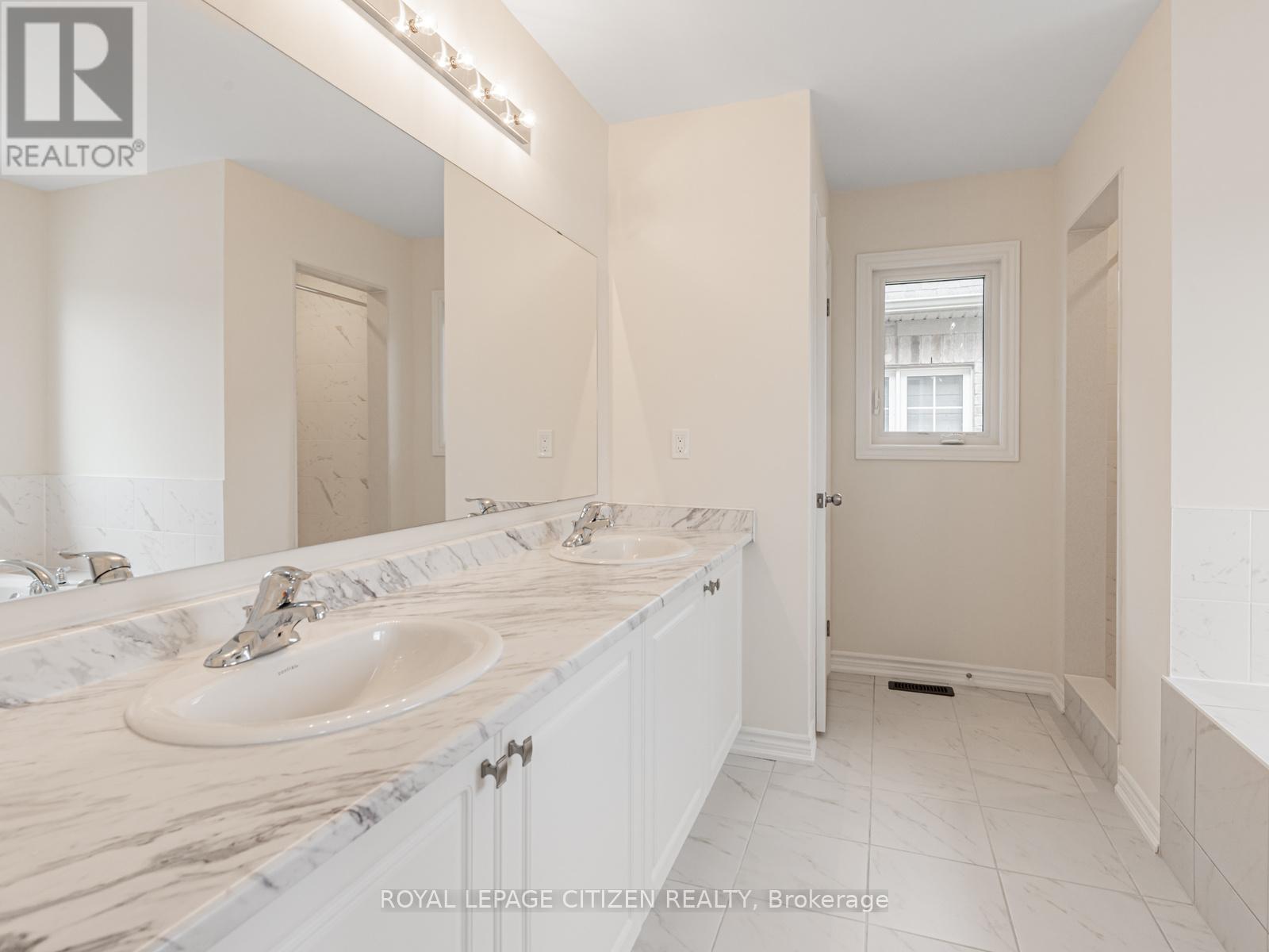 4 Heather Fullerton Road, Georgina, Ontario  L0E 1R0 - Photo 27 - N13639654