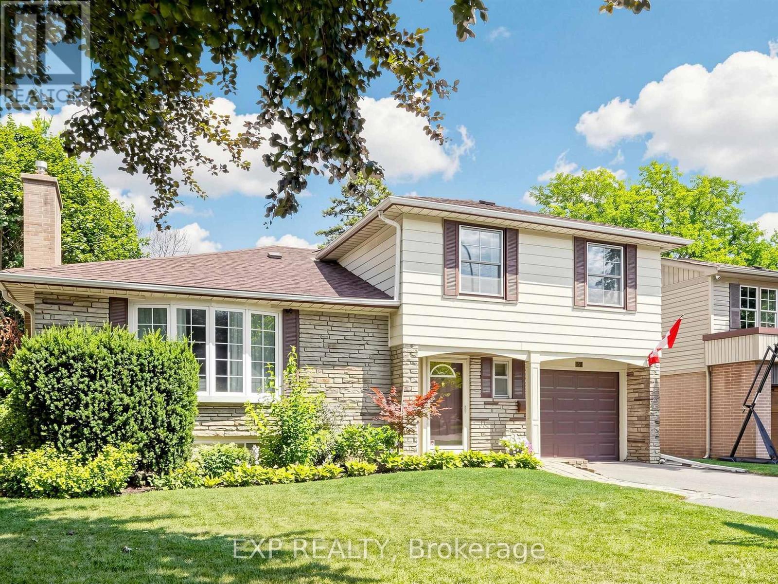 37 Brightbay Crescent, Markham, Ontario  L3T 1C2 - Photo 2 - N13639656