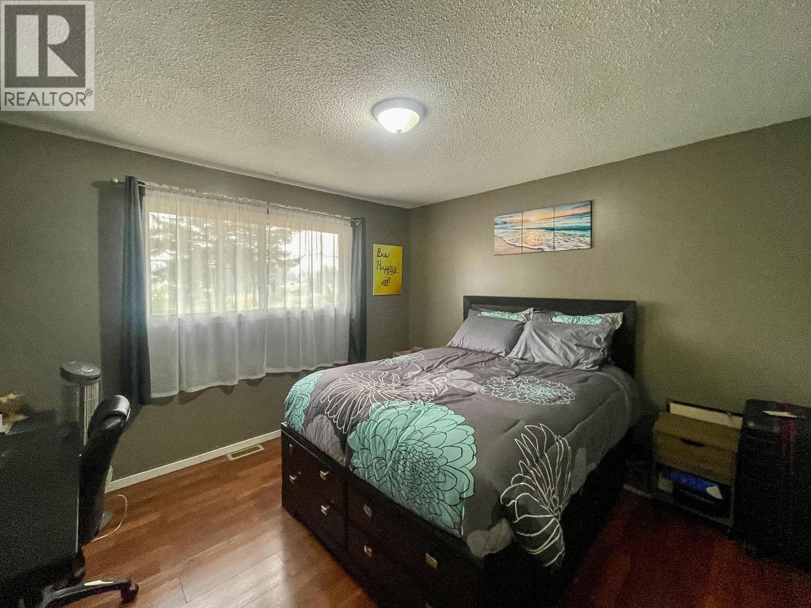 5418 Park Drive, 103 Mile House, British Columbia  V0K 2E1 - Photo 16 - R3152744