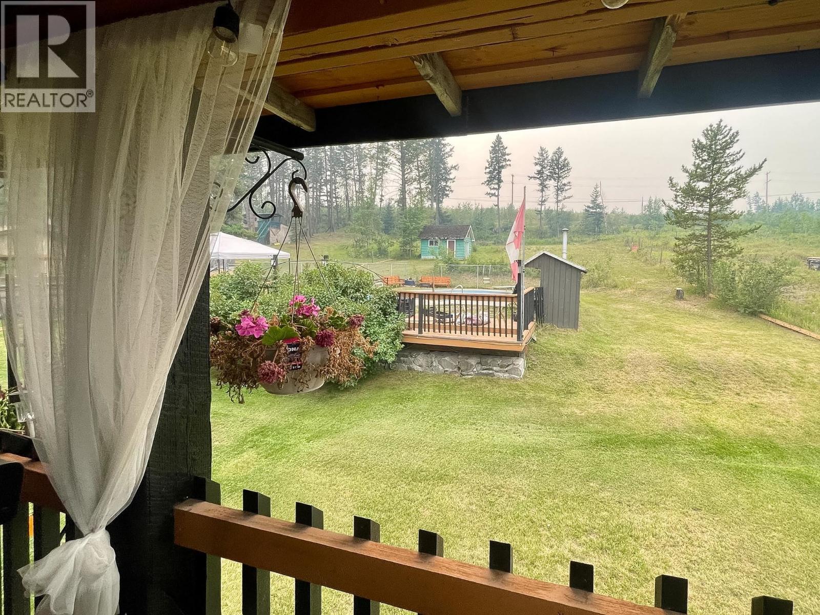 5418 Park Drive, 103 Mile House, British Columbia  V0K 2E1 - Photo 22 - R3152744