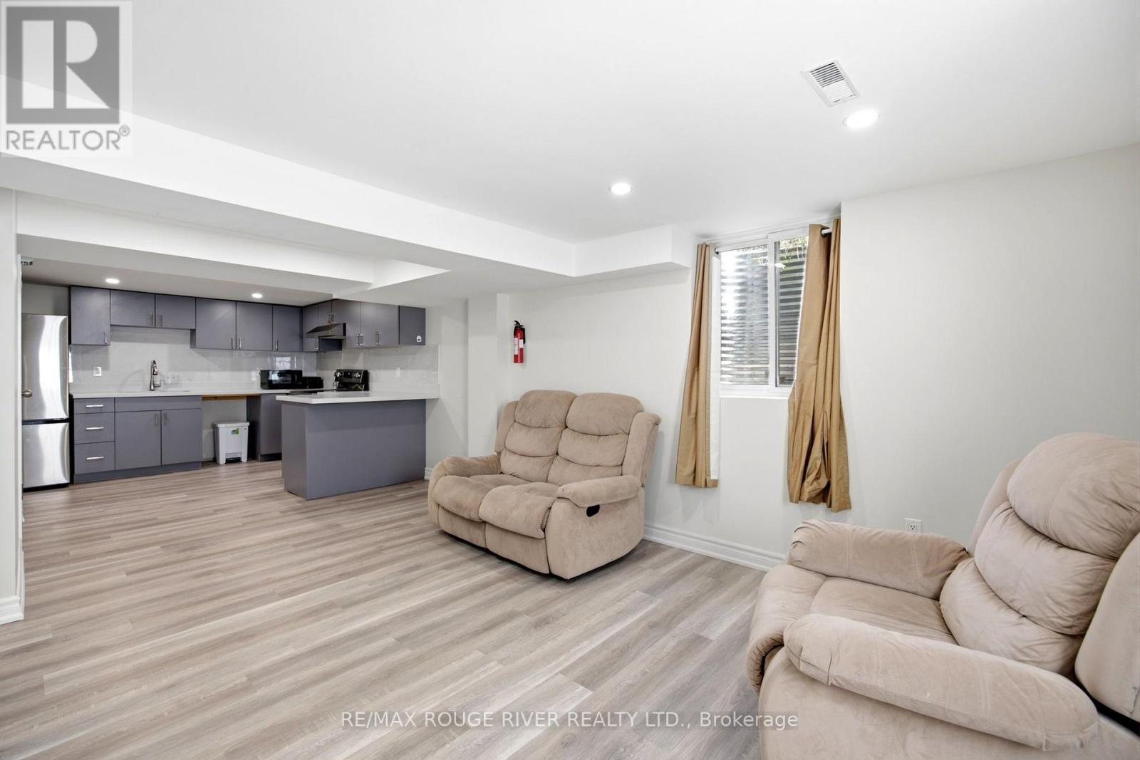 Basement - 38 Hettersley Drive, Ajax, Ontario  L1T 1S1 - Photo 2 - E13629854