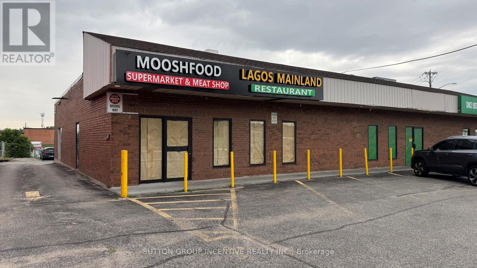 4 - 285 DUNLOP STREET W, Barrie, Ontario