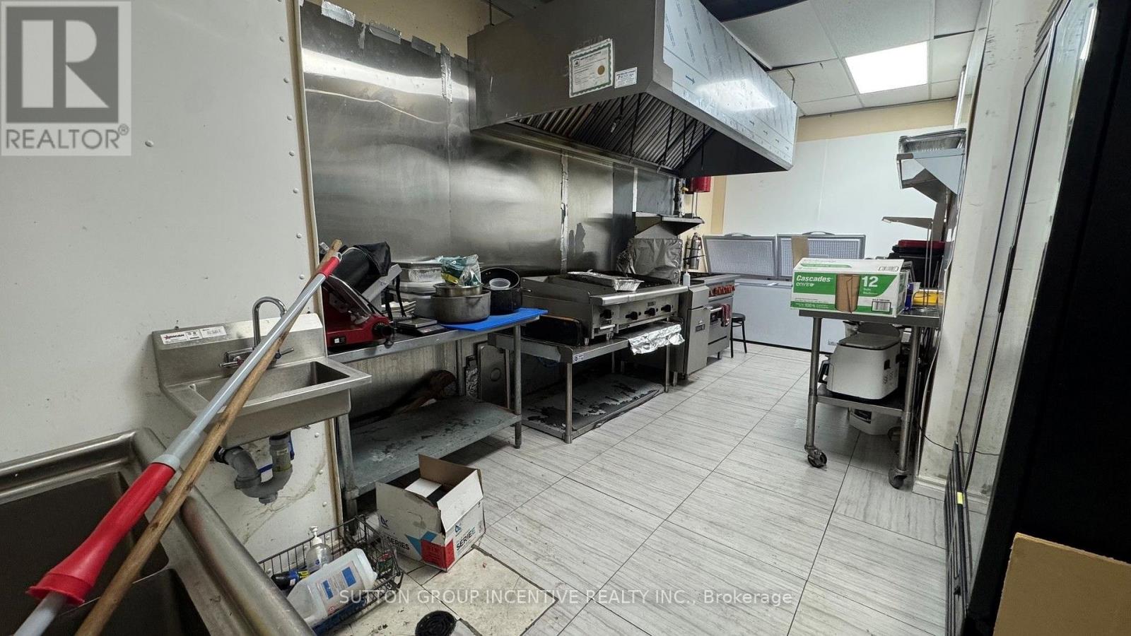 4 - 285 Dunlop Street W, Barrie, Ontario  L4N 1C1 - Photo 17 - S13540042