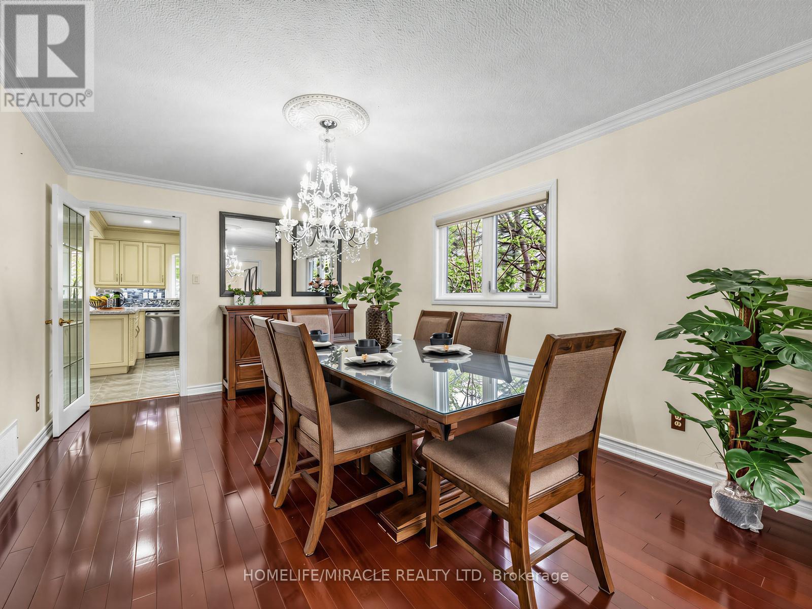 2023 Jacamar Court, Mississauga, Ontario  L5L 3P7 - Photo 11 - W13638286