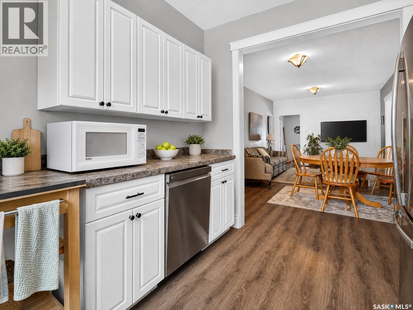 892 Elgin Avenue, Moose Jaw, Saskatchewan  S6H 4G7 - Photo 8 - SK044326