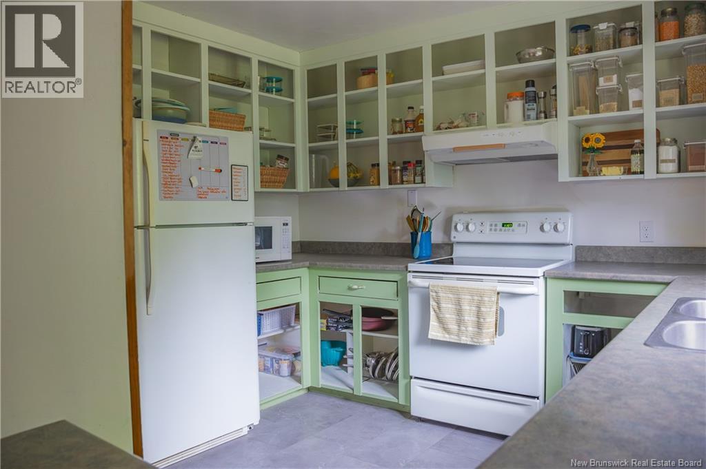 1734 Lakeview Road, Cambridge-Narrows, New Brunswick  E4C 1M4 - Photo 8 - NB145177
