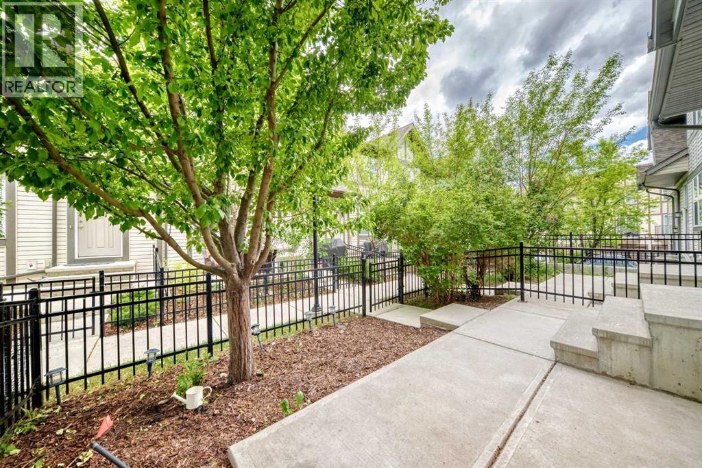 413 Cranford Court, Calgary, Alberta  T3M 0W1 - Photo 5 - A2320590