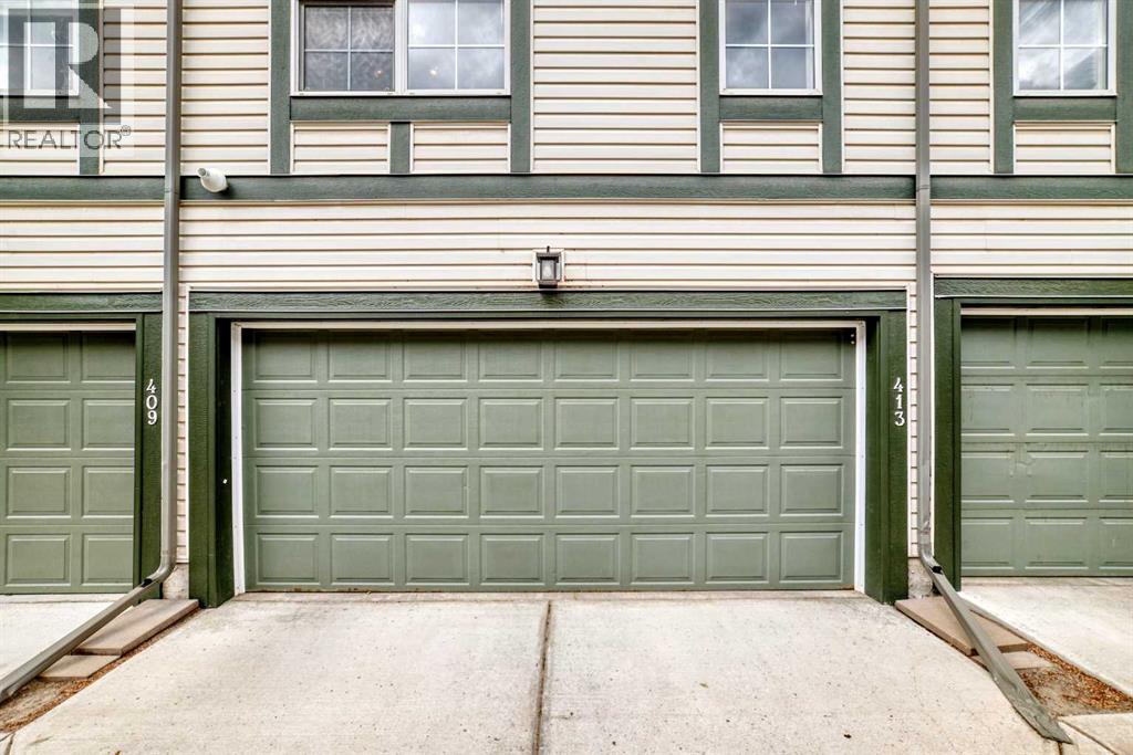 413 Cranford Court, Calgary, Alberta  T3M 0W1 - Photo 3 - A2320590