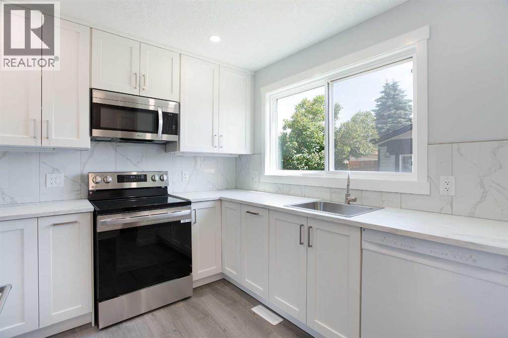 68 Abergale Way NE, Calgary, Alberta  T2A 6H7 - Photo 11 - A2325354