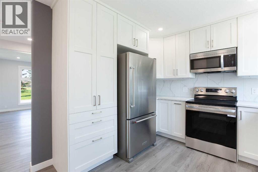 68 Abergale Way NE, Calgary, Alberta  T2A 6H7 - Photo 12 - A2325354
