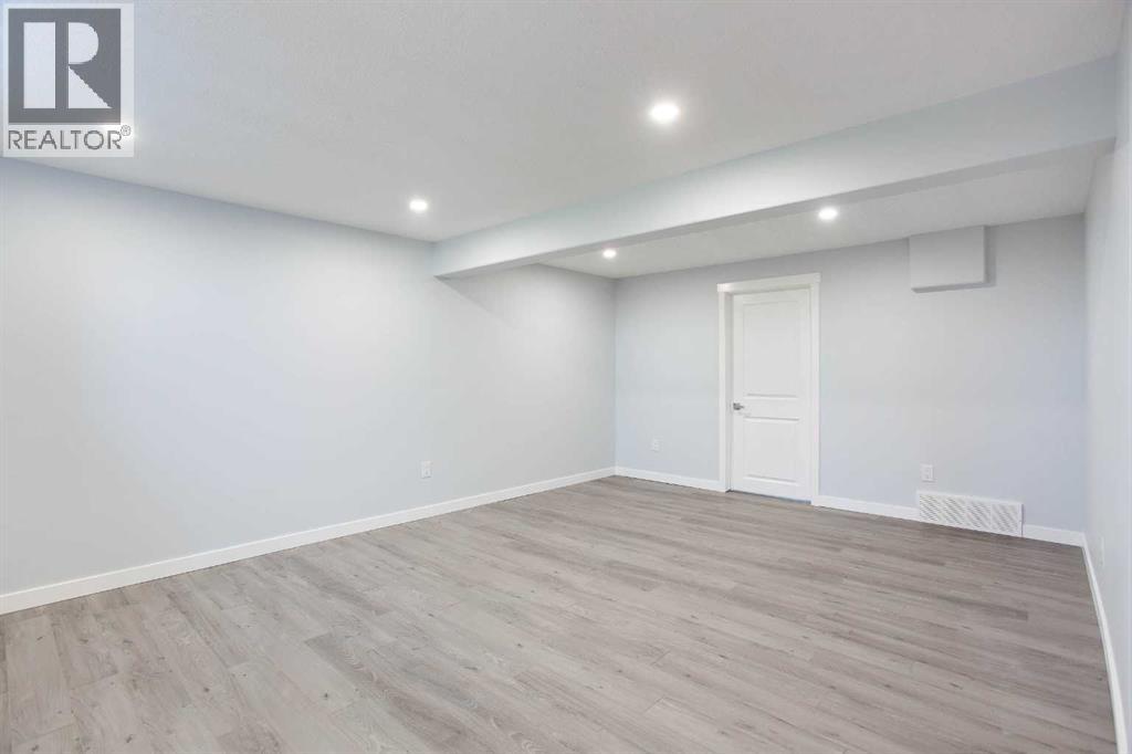 68 Abergale Way NE, Calgary, Alberta  T2A 6H7 - Photo 22 - A2325354