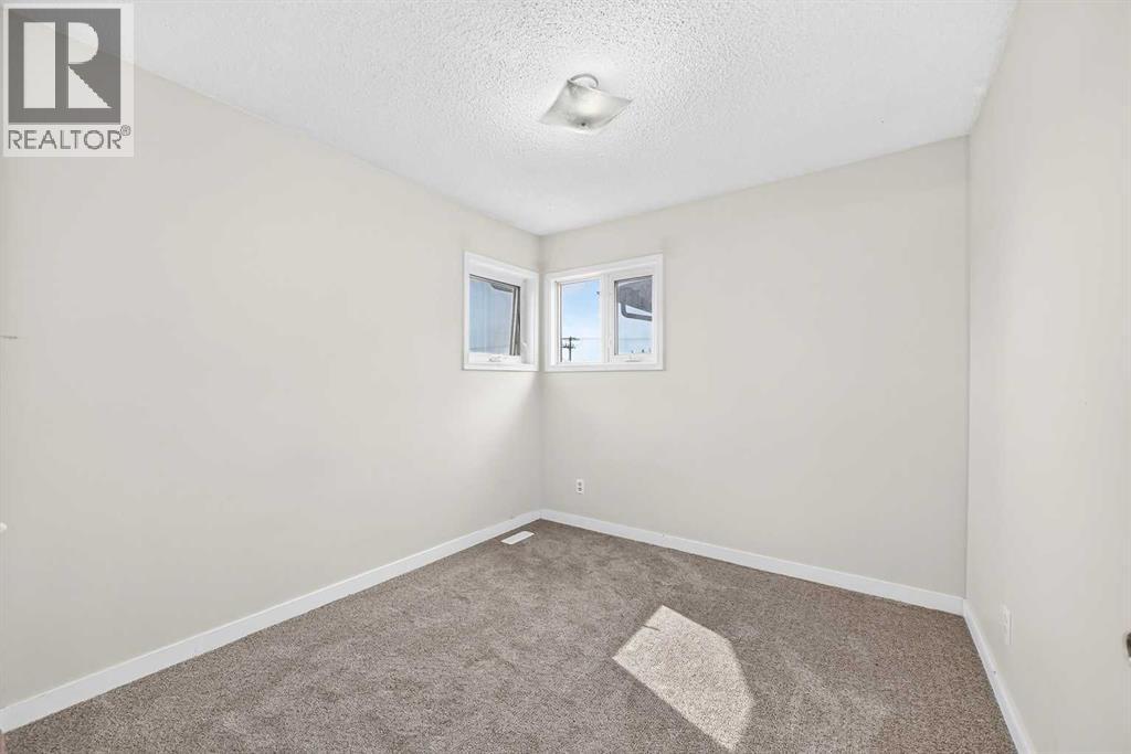 37 Martingrove Way NE, Calgary, Alberta  T3J 2T2 - Photo 21 - A2331882