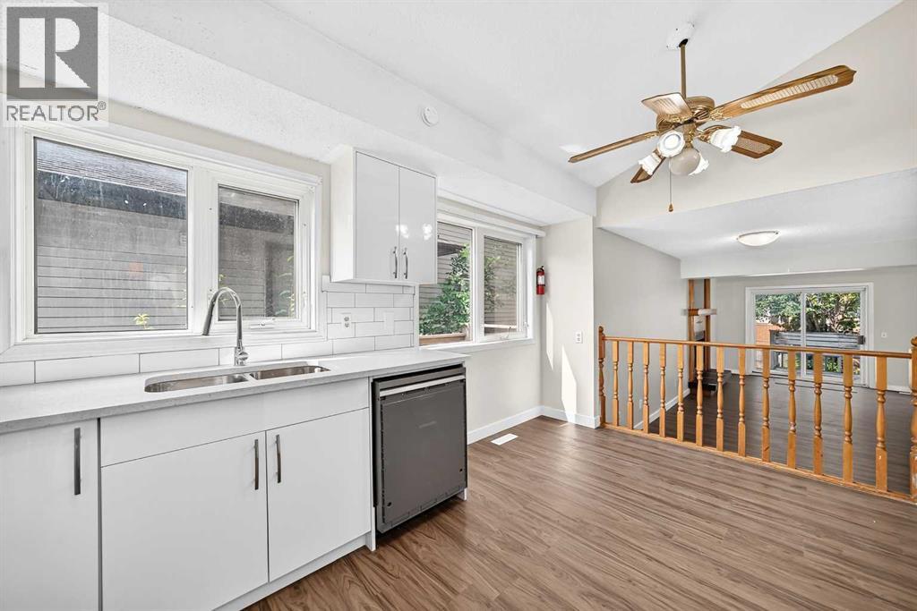 37 Martingrove Way NE, Calgary, Alberta  T3J 2T2 - Photo 6 - A2331882