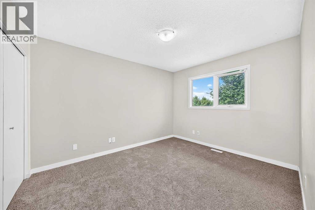 37 Martingrove Way NE, Calgary, Alberta  T3J 2T2 - Photo 18 - A2331882