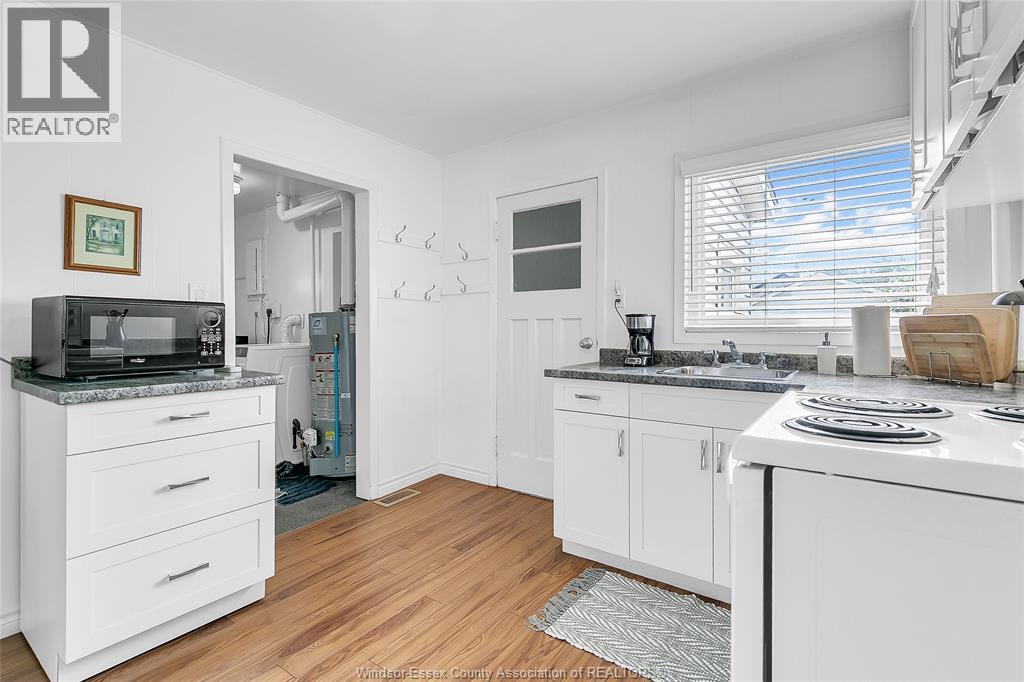 567 Stanley, Windsor, Ontario  N8X 3A9 - Photo 9 - 26018868