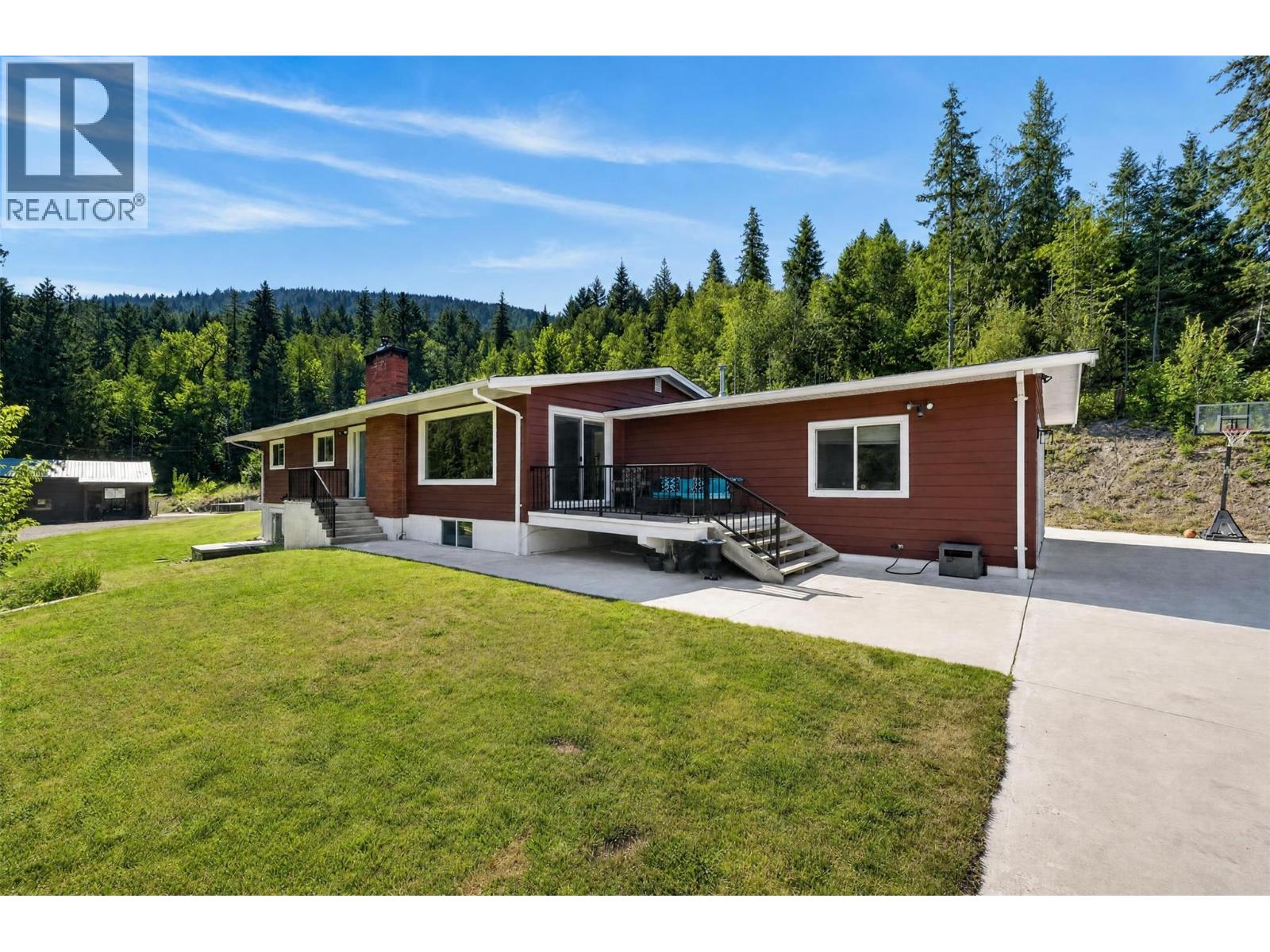 450 20 Avenue SW Salmon Arm Photo 40 450 20 Avenue SW Salmon Arm Photo 40