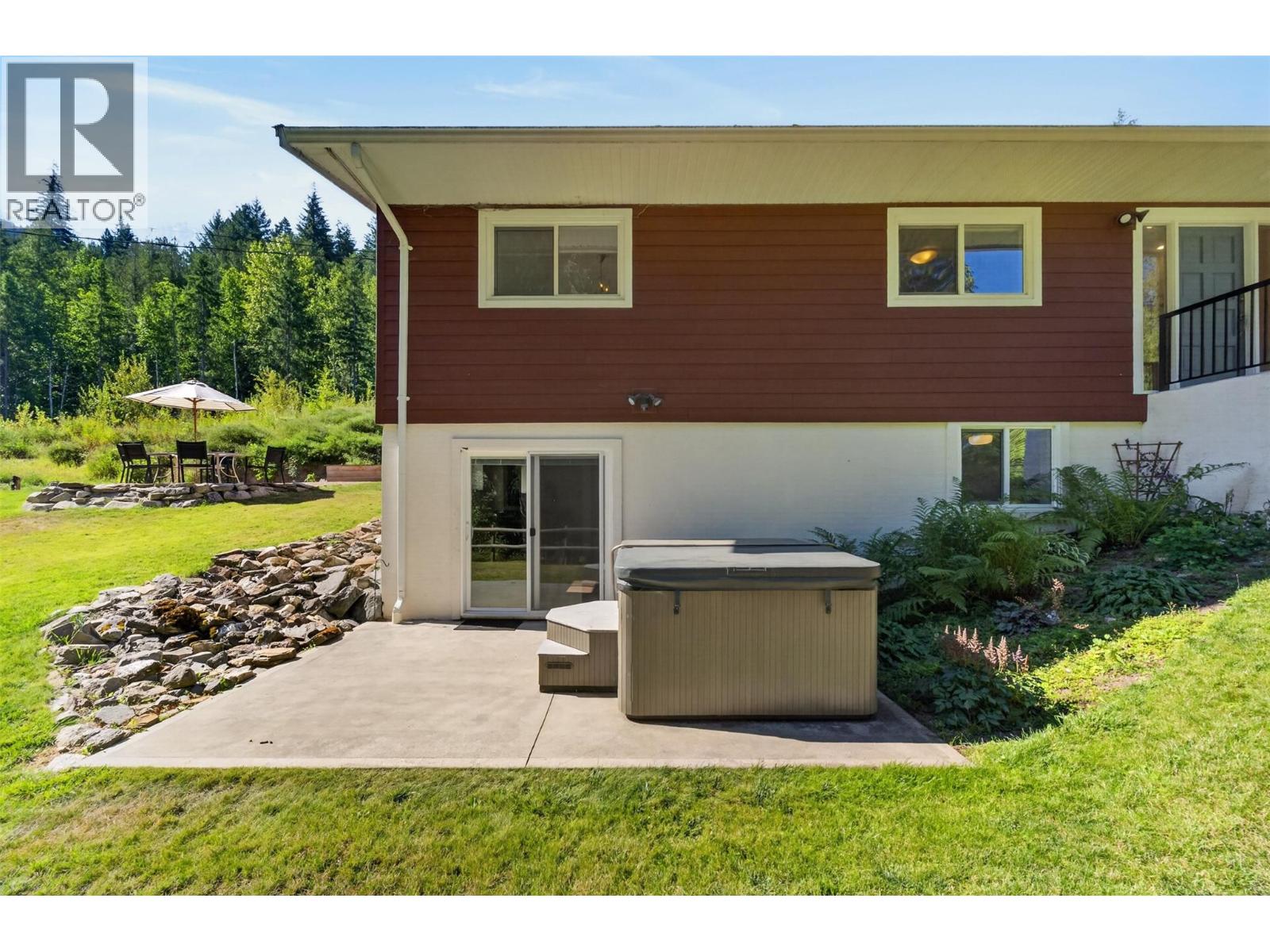 450 20 Avenue SW Salmon Arm Photo 42 450 20 Avenue SW Salmon Arm Photo 42