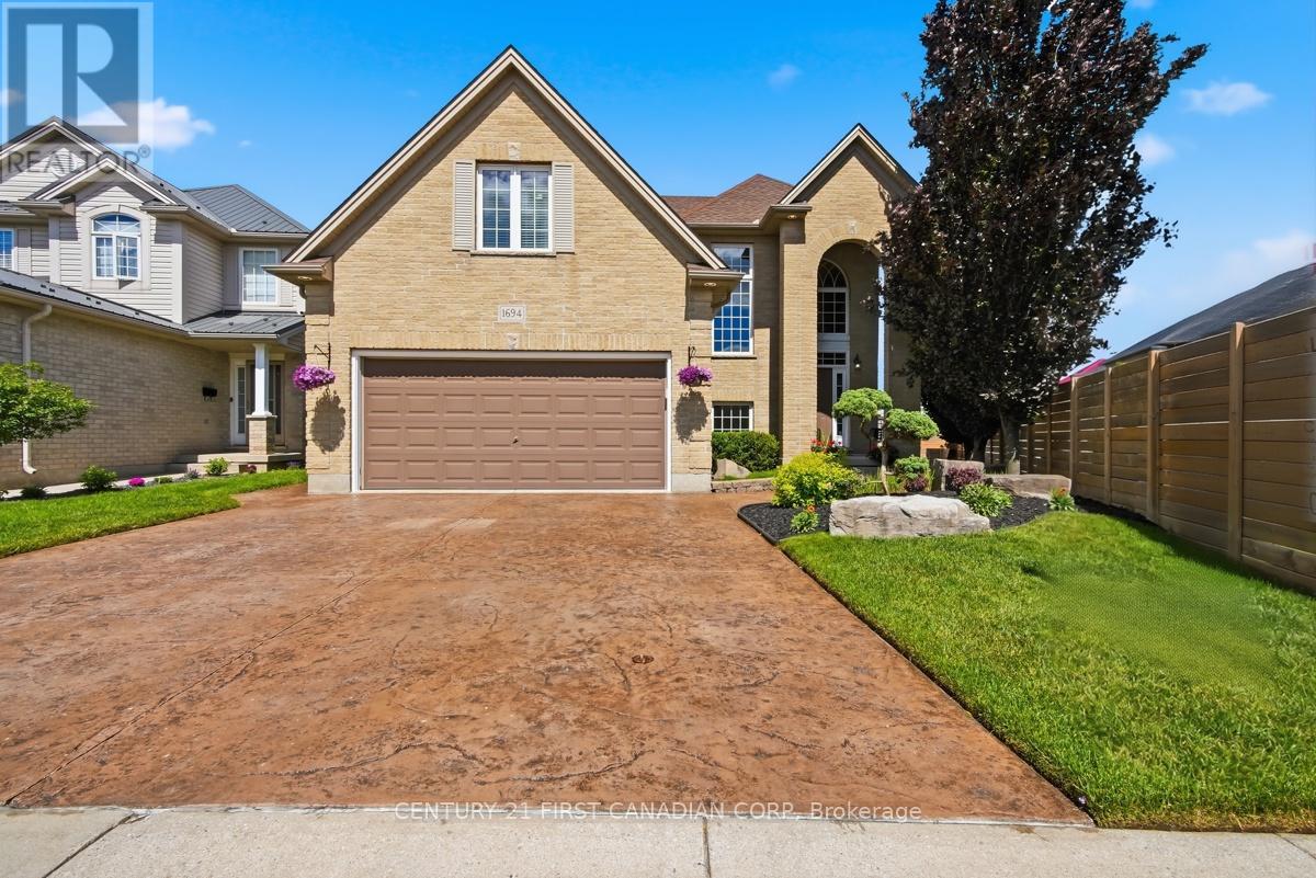 1694 GREEN GABLES ROAD, London South, Ontario