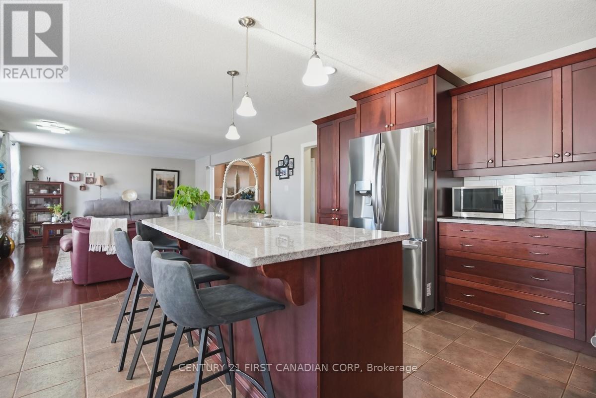 1694 Green Gables Road, London South, Ontario  N6M 0A3 - Photo 11 - X13639730